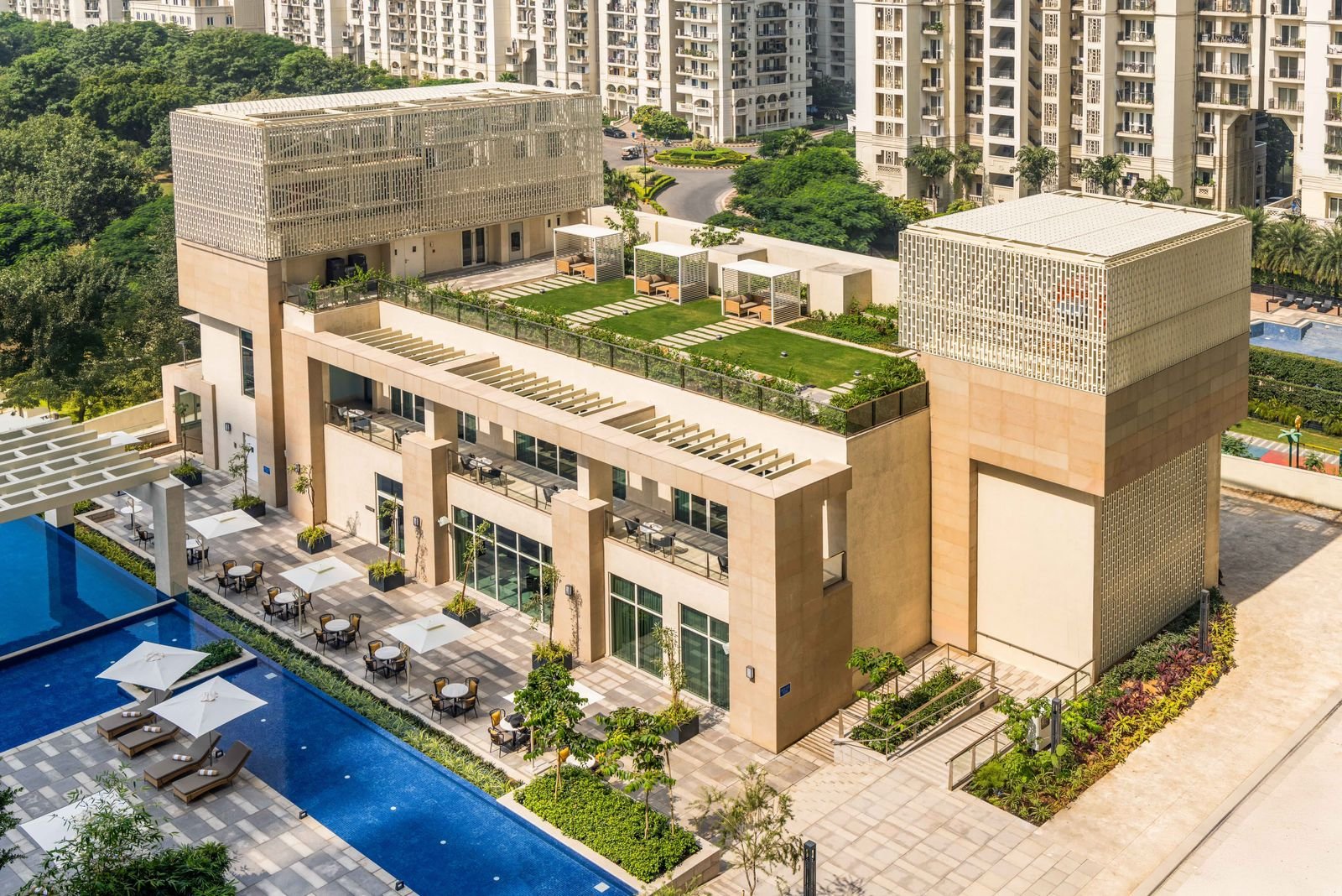  DLF One Midtown Delhi Most Premium Residential Ecosystem with Luxury